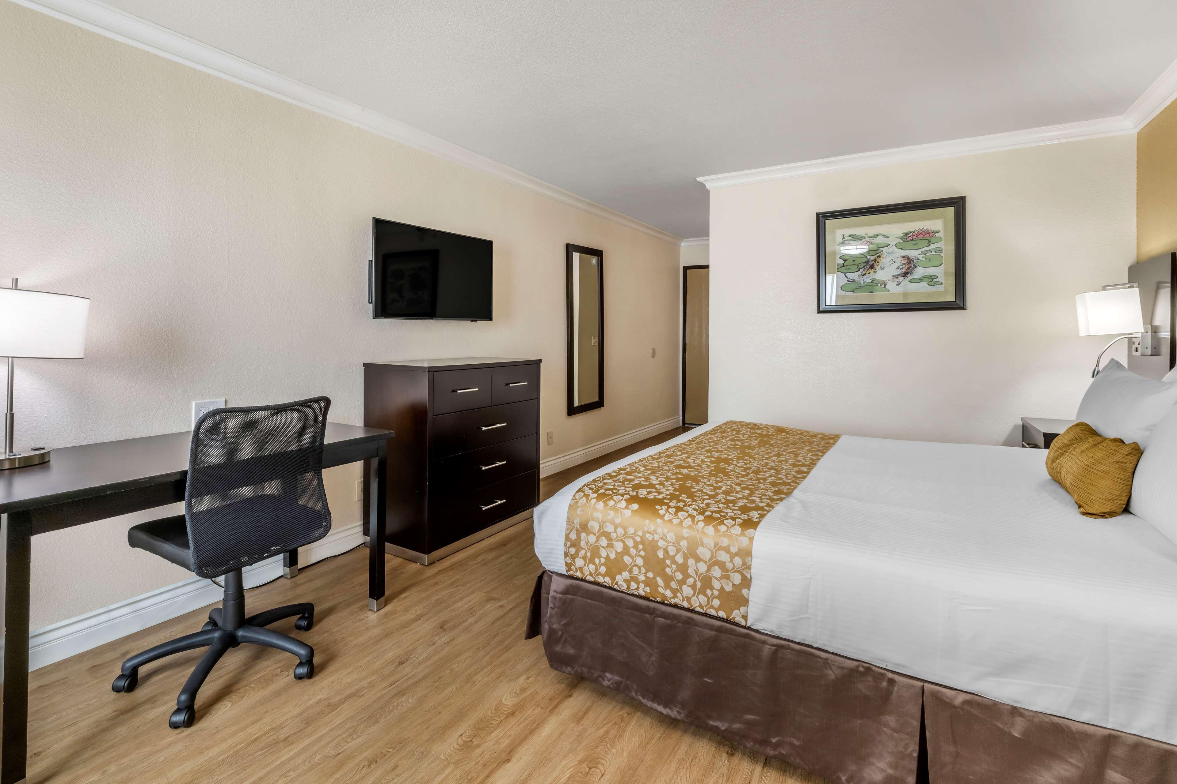 Best Western Plus South Bay Hotel Lawndale Bagian luar foto