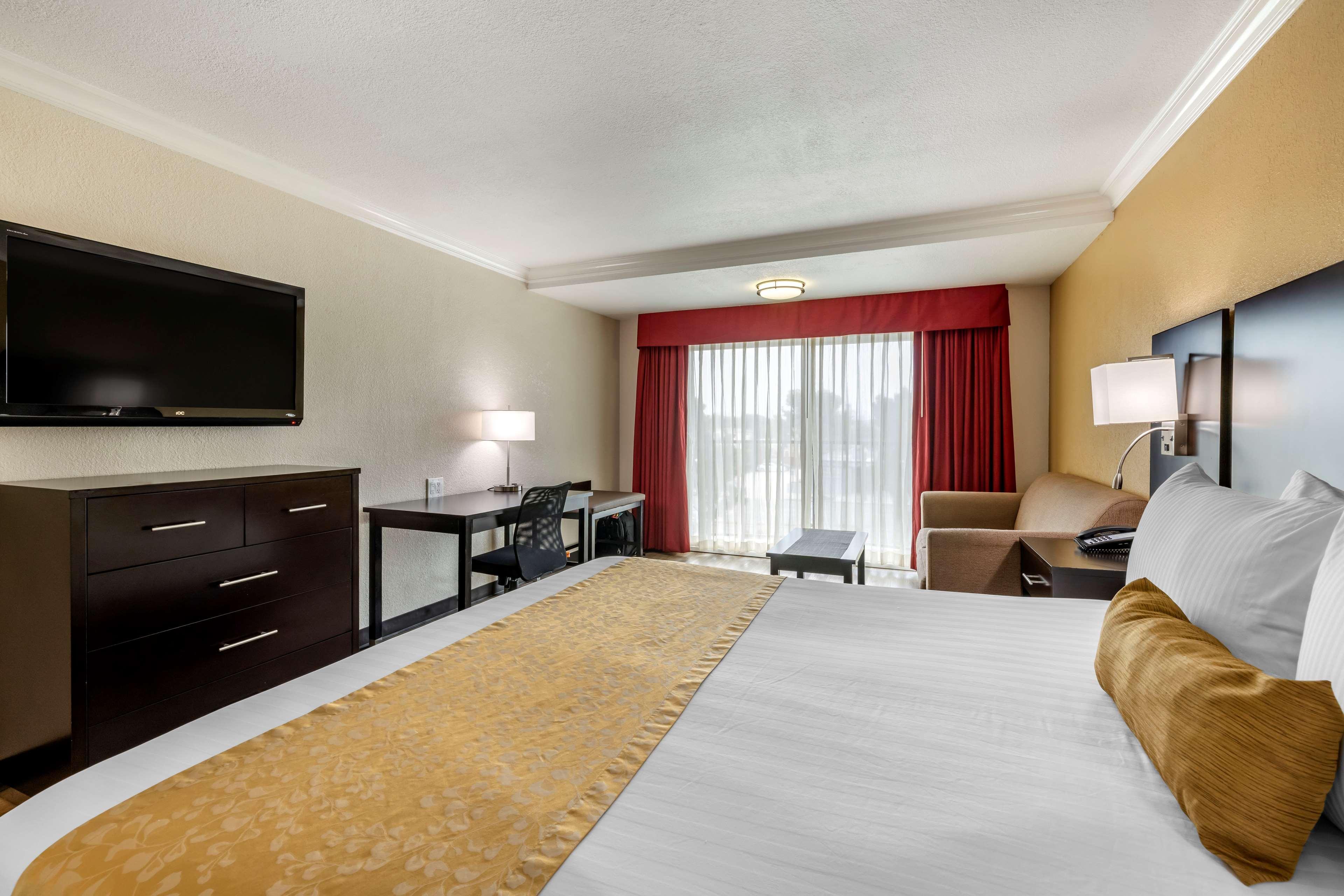 Best Western Plus South Bay Hotel Lawndale Bagian luar foto