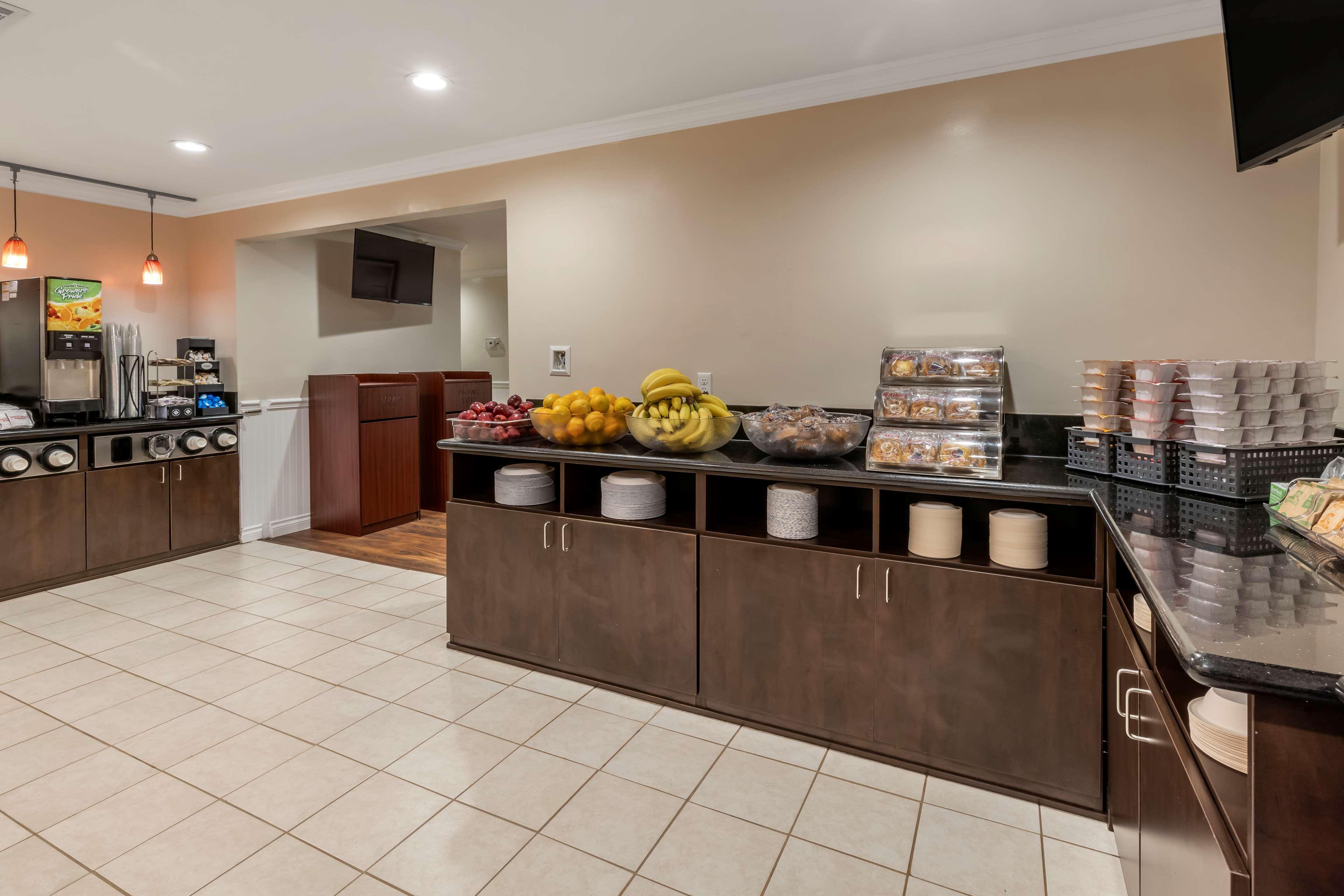Best Western Plus South Bay Hotel Lawndale Bagian luar foto